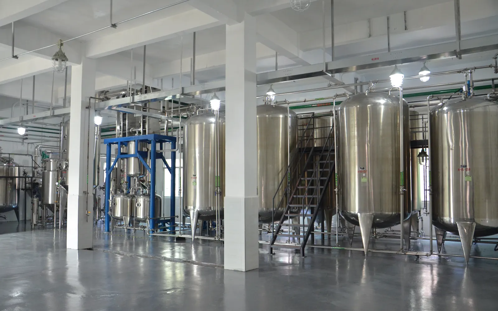 Nutrition Biotech stainless steel storage tanks for botanical extract manufacturing